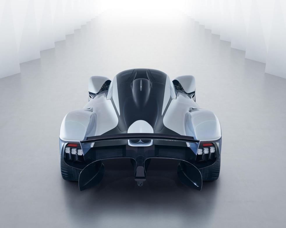 1412255_Aston Martin Valkyrie_13