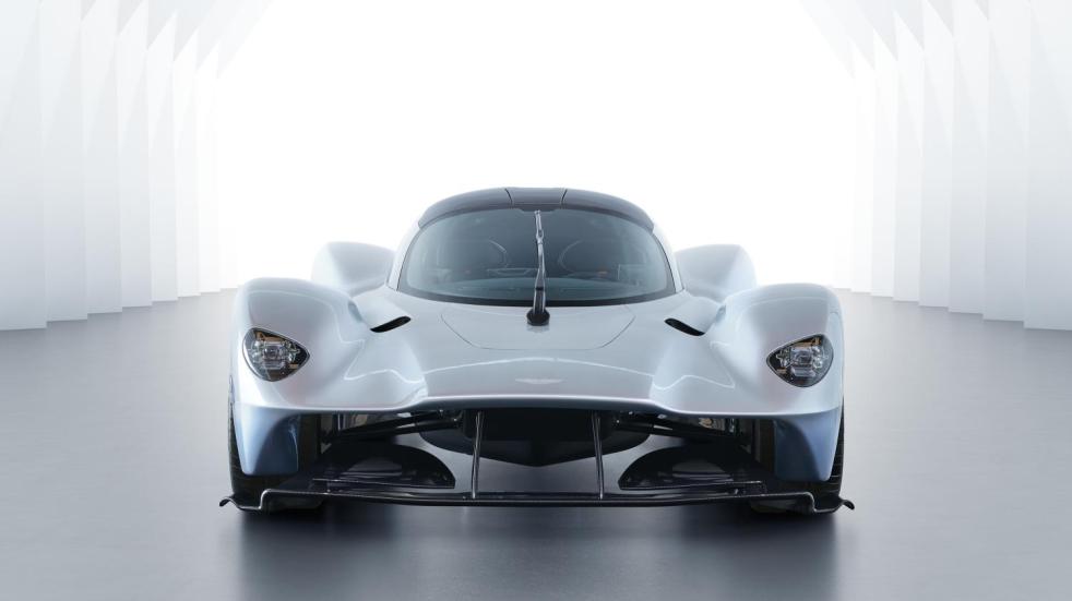 1412264_Aston Martin Valkyrie_16