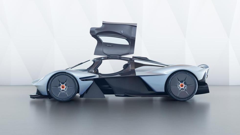 1412266_Aston Martin Valkyrie_18