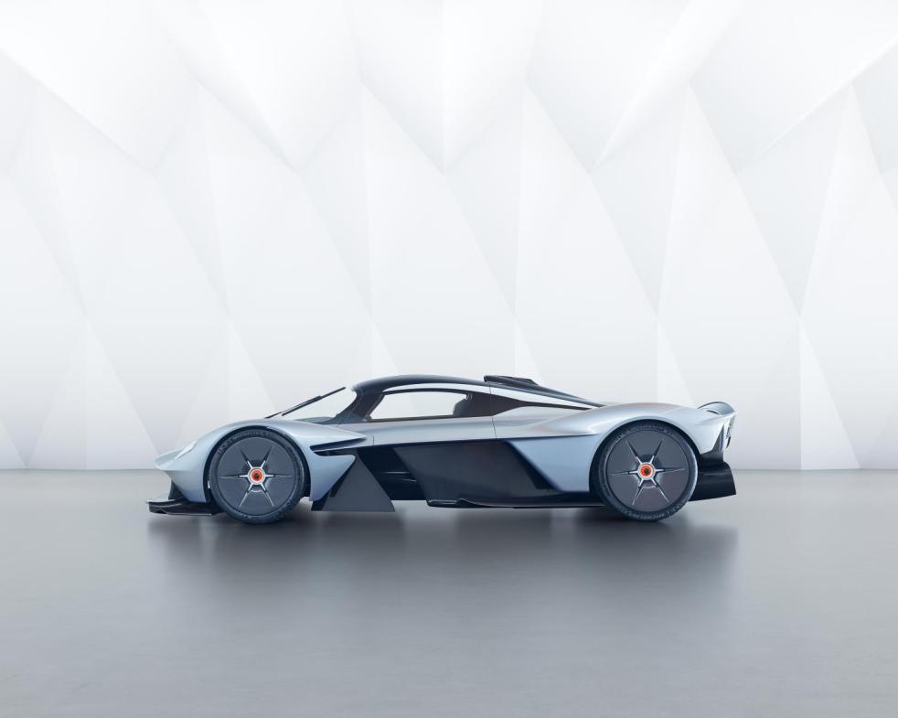 1412267_Aston Martin Valkyrie_17