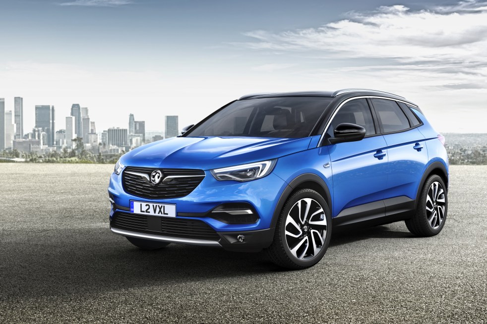 Safety first. The new Vauxhall Grandland X comes with an outstanding portfolio of ultra-modern assitance systems