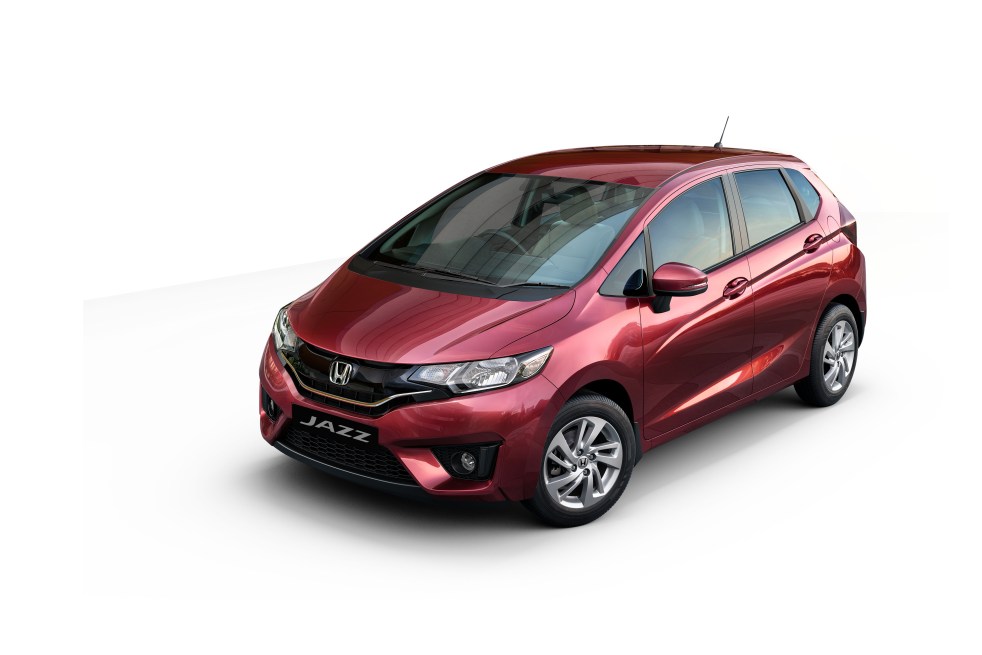 AR_SN_HONDA_JAZZ_FRONT 3-4TH SHOT_LAYERED