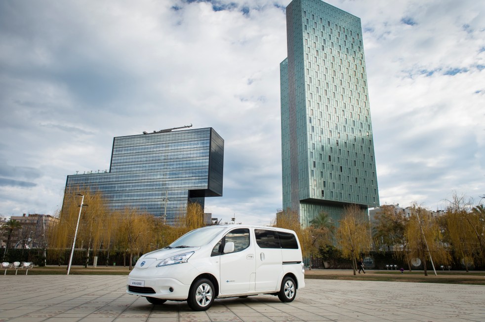 Nissan world premiere of new longer range e-NV200 van