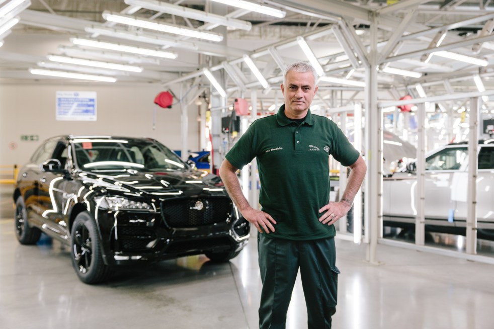 01_Jaguar F-PACE José Mourinho Surprise Visit
