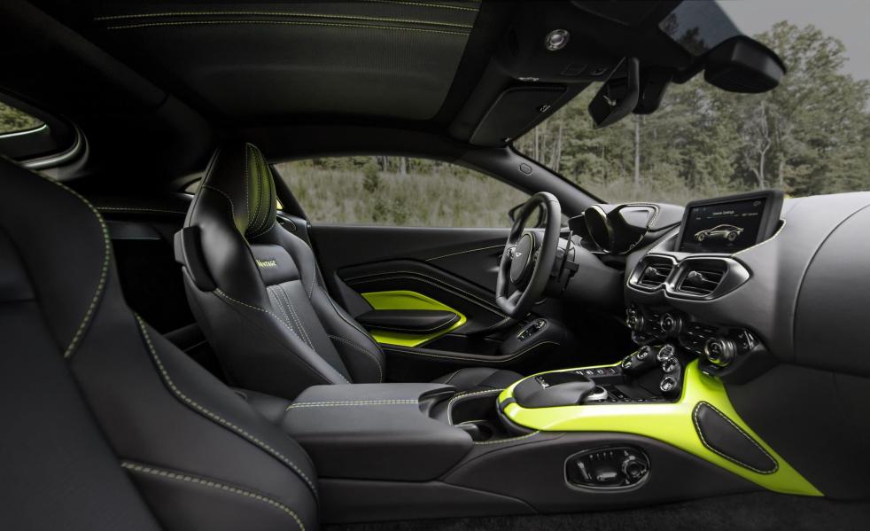 1480275_Aston Martin Vantage_Lime Essence_16