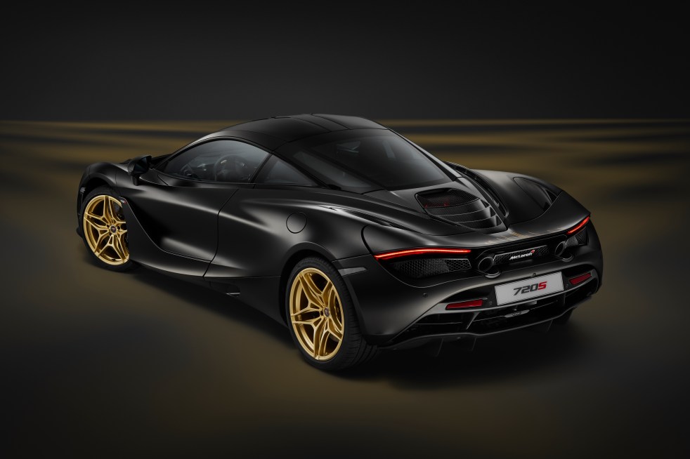 720S Dubai-on grey gold-3