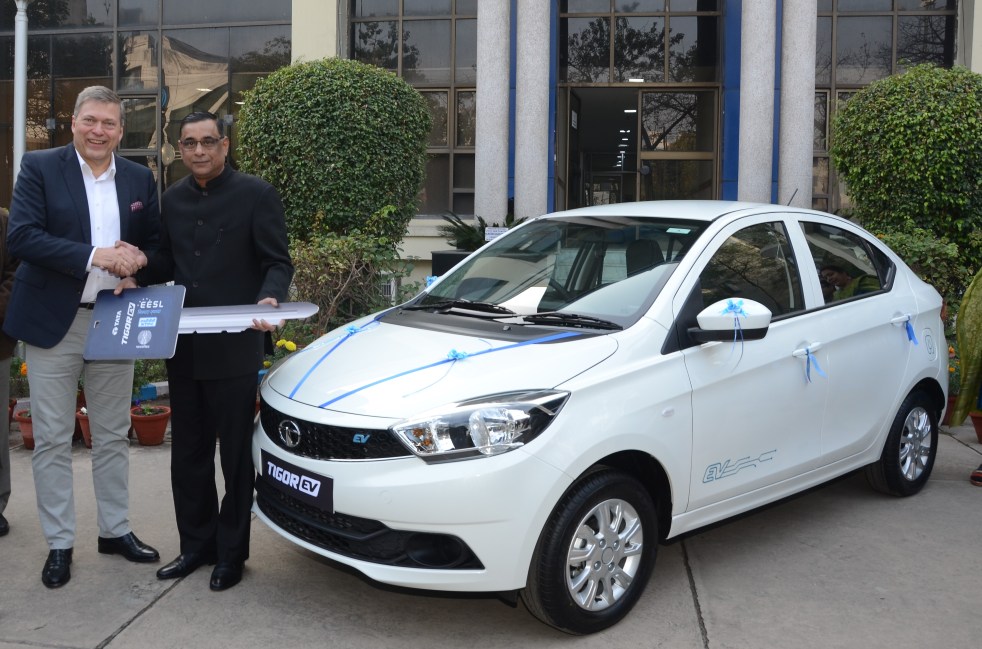 TML delivers first set of Tigor EV to EESL