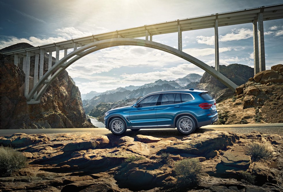 01 The all-new BMW X3 xDrive30i Luxury Line