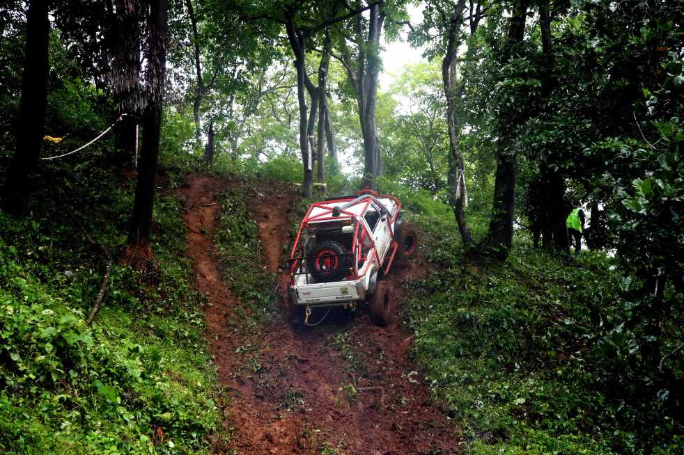 A glimpse of the action at Special Stages 1-5 on Day 1 of ISUZU RFC India 2018 (Image 1)