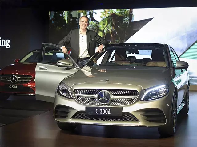 Mercedes-Benz-C-Class-2018