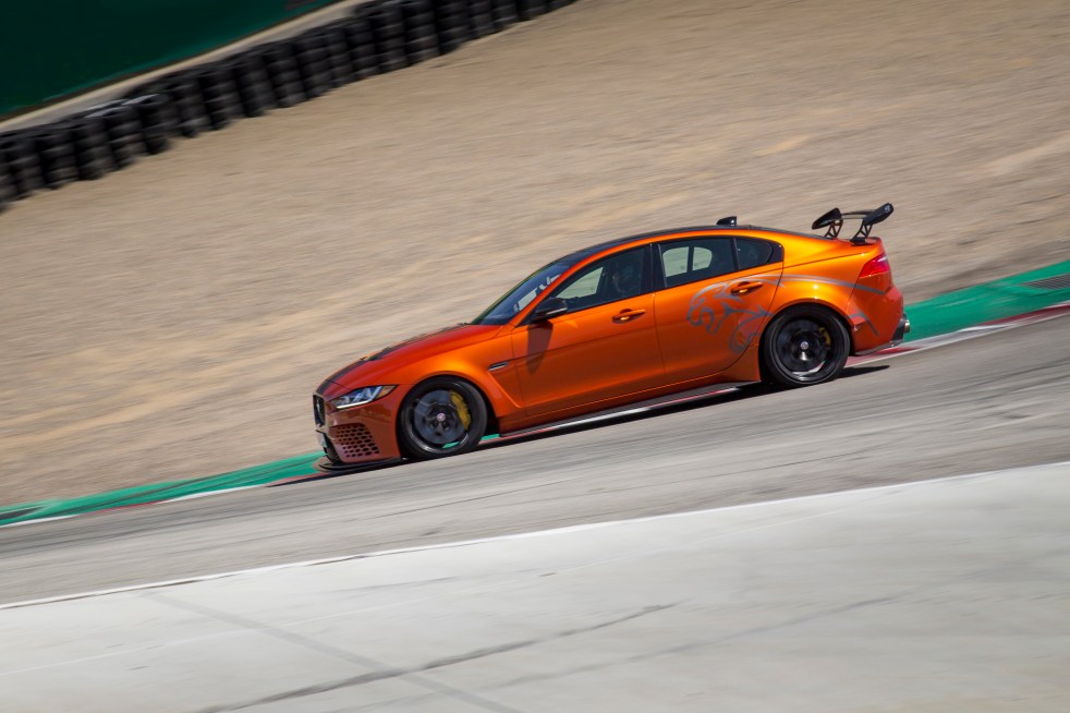 XE SV P8 at Laguna Seca 2539