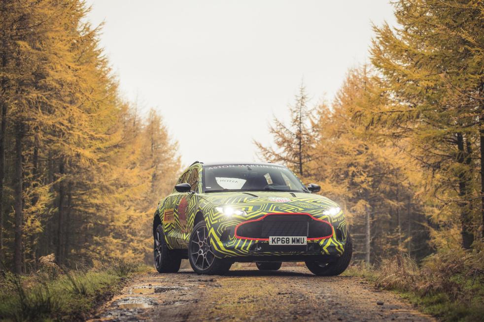 1642173_Aston Martin DBX_Prototype_01