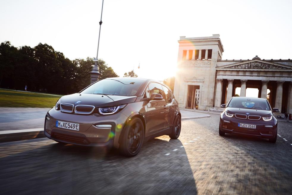1661900_p90320638_highres_the-bmw-i3-120-ah-an