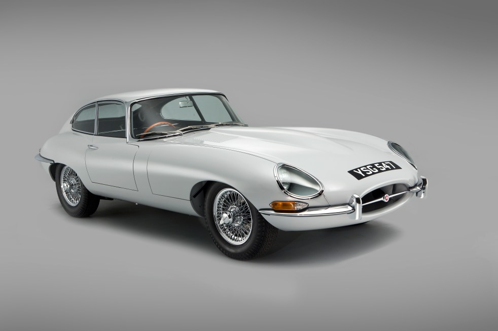 1961 Jaguar E-type car photo 1 (1)