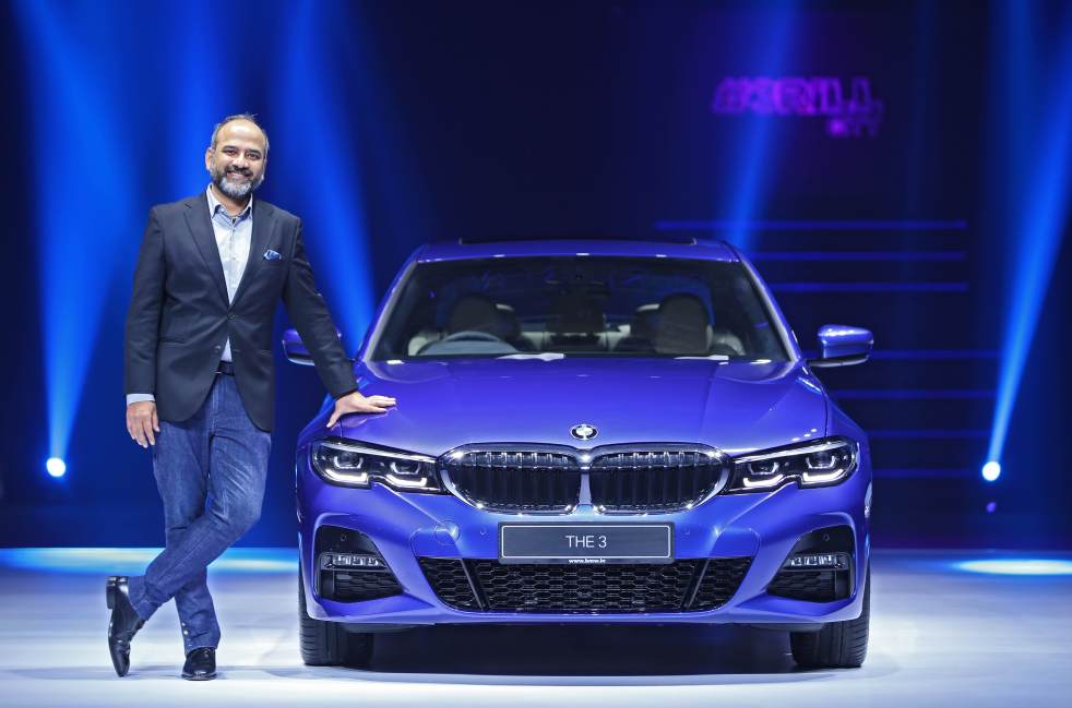 Mr. Rudratej Singh, President and CEO, BMW Group India with the all-new BMW 3 Series (6)