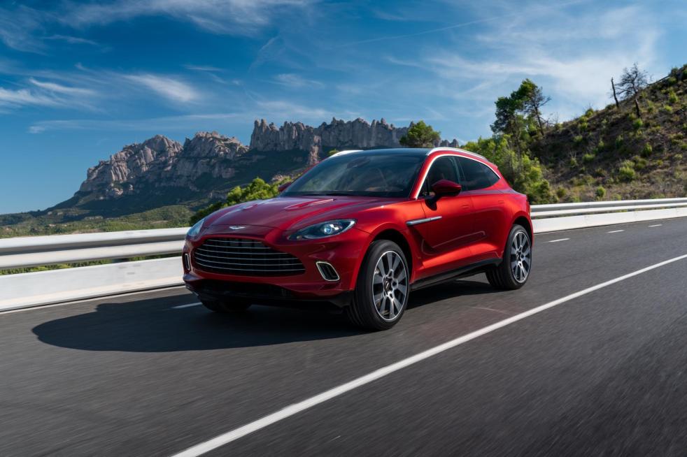 1821444_Aston Martin DBX_19