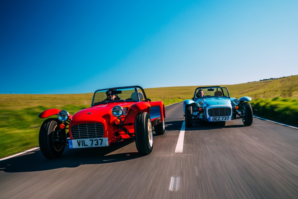 Caterham Super Seven 1600 (Dual Shot)
